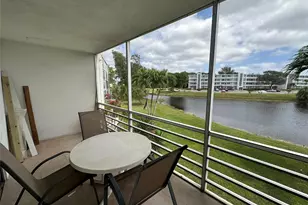 2048 Newport N, Deerfield Beach, FL 33442 - Photo 18