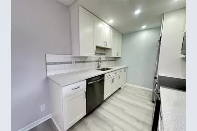 2048 Newport N #2048, Deerfield Beach, FL 33442 - Photo 2