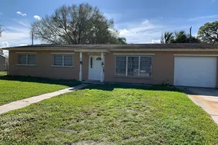 363 Hosbine St, Fort Pierce, FL 34982 - Photo 2