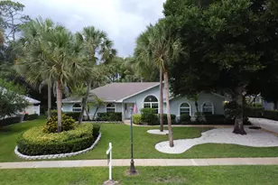 129 38th Ct, Vero Beach, FL 32968 - Photo 2