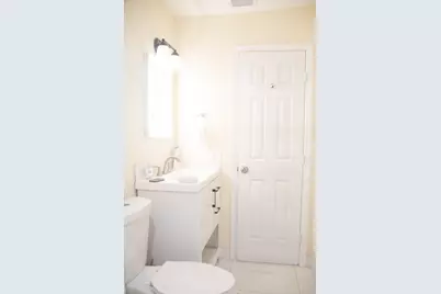 2337 Avenue #B, Riviera Beach, FL 33404 - Photo 8