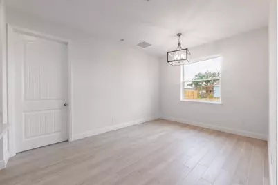 5303 Sunset Boulevard, Fort Pierce, FL 34982 - Photo 10