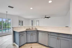 9352 Cascade Ct, Boynton Beach, FL 33437 - Photo 10
