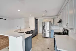 9352 Cascade Ct, Boynton Beach, FL 33437 - Photo 4