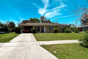 179 SE Soneto Ct, Port Saint Lucie, FL 34983 - Photo 2