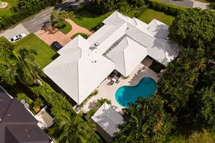 202 Coral Ln, Palm Beach, FL 33480 - Photo 2