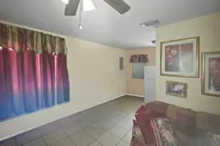914 N 13th N St, Fort Pierce, FL 34950 - Photo 2