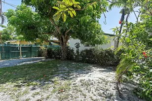 215 N M St, Lake Worth Beach, FL 33460 - Photo 52