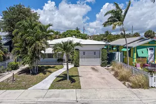 215 N M St, Lake Worth Beach, FL 33460 - Photo 1