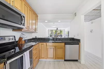 16 Royal Palm Way #205, Boca Raton, FL 33432 - Photo 6