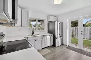 730 Cumberland Terrace, Davie, FL 33325 - Photo 10