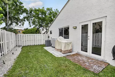 730 Cumberland Terrace, Davie, FL 33325 - Photo 32