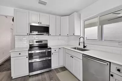 730 Cumberland Terrace, Davie, FL 33325 - Photo 12