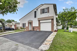 730 Cumberland Terrace, Davie, FL 33325 - Photo 2