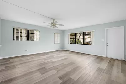 1779 NE 39th Court #1106, Pompano Beach, FL 33064 - Photo 6