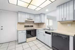 1779 NE 39th Ct, Pompano Beach, FL 33064 - Photo 14