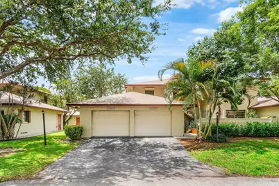 1779 NE 39th Court #1106, Pompano Beach, FL 33064 - Photo 1