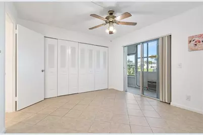 98 E Cambridge E, West Palm Beach, FL 33417 - Photo 8