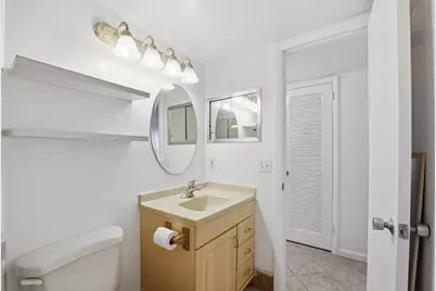 98 E Cambridge E, West Palm Beach, FL 33417 - Photo 18