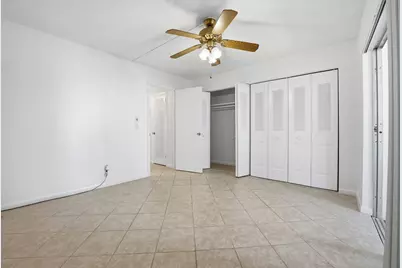 98 E Cambridge E, West Palm Beach, FL 33417 - Photo 20