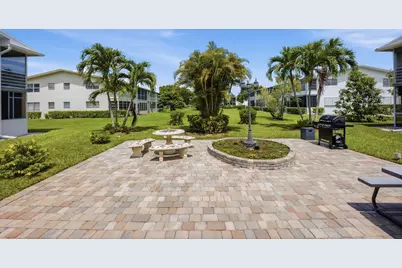 98 E Cambridge E, West Palm Beach, FL 33417 - Photo 26