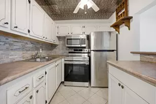 98 E Cambridge E, West Palm Beach, FL 33417 - Photo 14