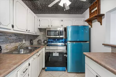 98 E Cambridge E, West Palm Beach, FL 33417 - Photo 4