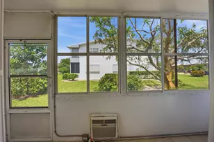 98 E Cambridge E, West Palm Beach, FL 33417 - Photo 24