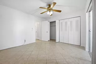 98 E Cambridge E, West Palm Beach, FL 33417 - Photo 20