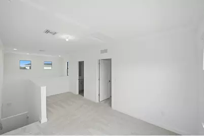 11010 NW Glynlea Boulevard N, Port Saint Lucie, FL 34987 - Photo 20
