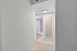 5750 Camino Del Sol, Boca Raton, FL 33433 - Photo 20