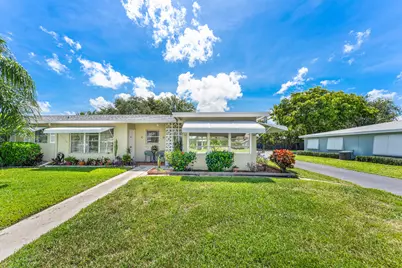 112 High Point Boulevard #D, Delray Beach, FL 33445 - Photo 2