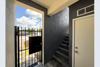 400 NE 30th Street #2, Pompano Beach, FL 33064 - Photo 8