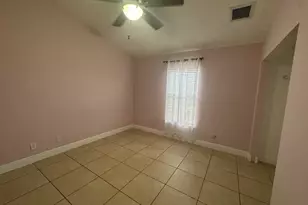 997 SW Hamberland Ave, Port Saint Lucie, FL 34953 - Photo 18