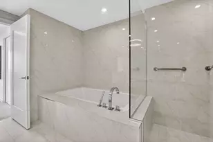 20155 Boca W Dr, Boca Raton, FL 33434 - Photo 22