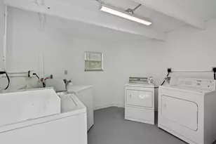 627 Bunker Rd, West Palm Beach, FL 33405 - Photo 2