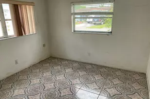 5139 NW 43rd Ct, Lauderdale Lakes, FL 33319 - Photo 6