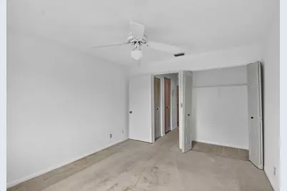 10231 N Circle Lake Drive #201, Boynton Beach, FL 33437 - Photo 32
