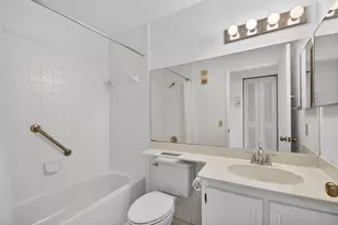 10231 N Circle Lake Dr, Boynton Beach, FL 33437 - Photo 32