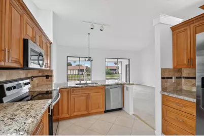 10231 N Circle Lake Drive #201, Boynton Beach, FL 33437 - Photo 1