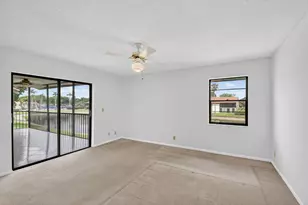10231 N Circle Lake Dr, Boynton Beach, FL 33437 - Photo 26