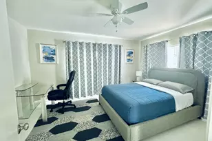 836 NE 72nd St, Boca Raton, FL 33487 - Photo 12