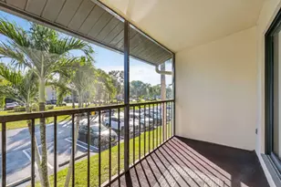 618 Sea Pine Way, Greenacres, FL 33415 - Photo 14
