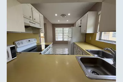 5750 NW 64th Avenue #201, Tamarac, FL 33319 - Photo 8