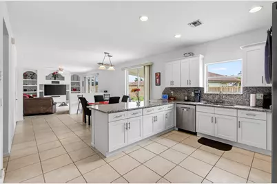 6305 Blue Bay Circle, Lake Worth, FL 33467 - Photo 14