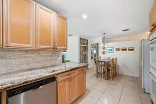 2417 NW 7th Ave, Wilton Manors, FL 33311 - Photo 18