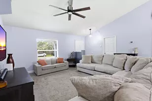 105 SW Glenwood Dr, Port Saint Lucie, FL 34984 - Photo 10
