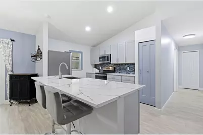 105 SW Glenwood Drive, Port Saint Lucie, FL 34984 - Photo 2