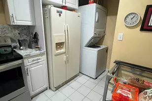 6080 NW 44th St, Lauderhill, FL 33319 - Photo 6