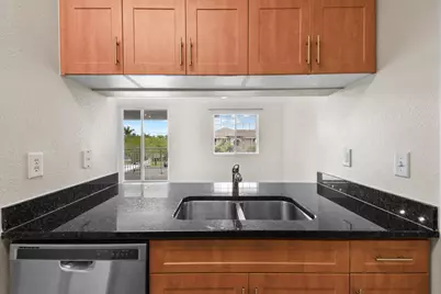 6556 Emerald Dunes Drive #302, West Palm Beach, FL 33411 - Photo 10